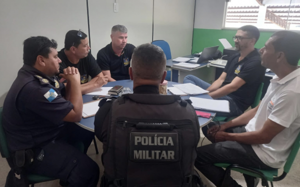 Prefeitura Municipal de São Francisco de Itabapoana Reunião entre