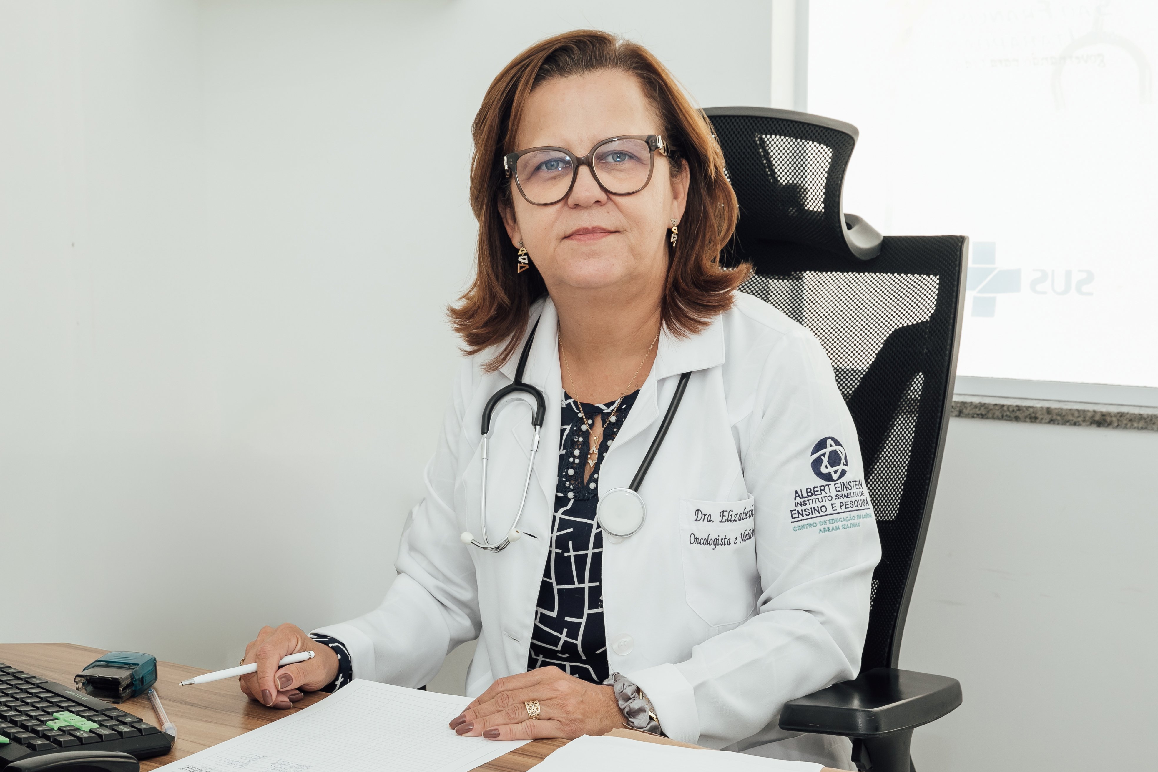 02 DRA. ELIZABETH UHL NUPRAPAC