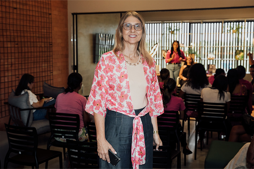 CLAUDINEIA DELAS DAY