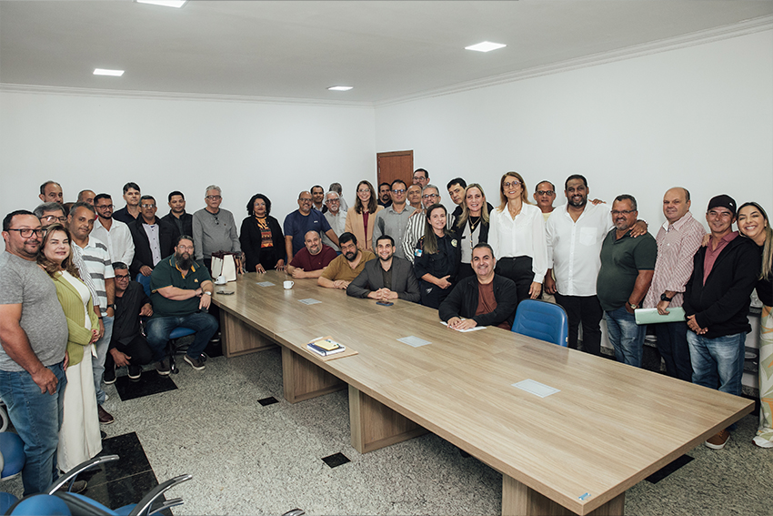 CORPO POSSE CLAUDINÉIA 4