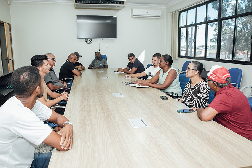 CORPO TRANSPORTE UNIVERSITÁRIO