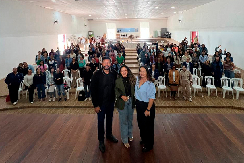 ENCONTRO MEDIADORES 1 meio