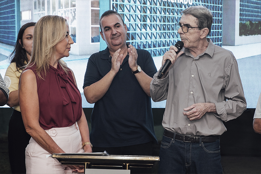 FAUAZI UBS BARRA.jpg