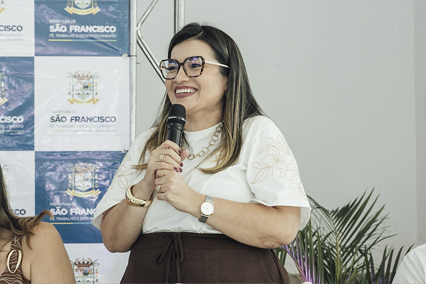 NÁGILA AULA INAUGURAL GTR.jpg