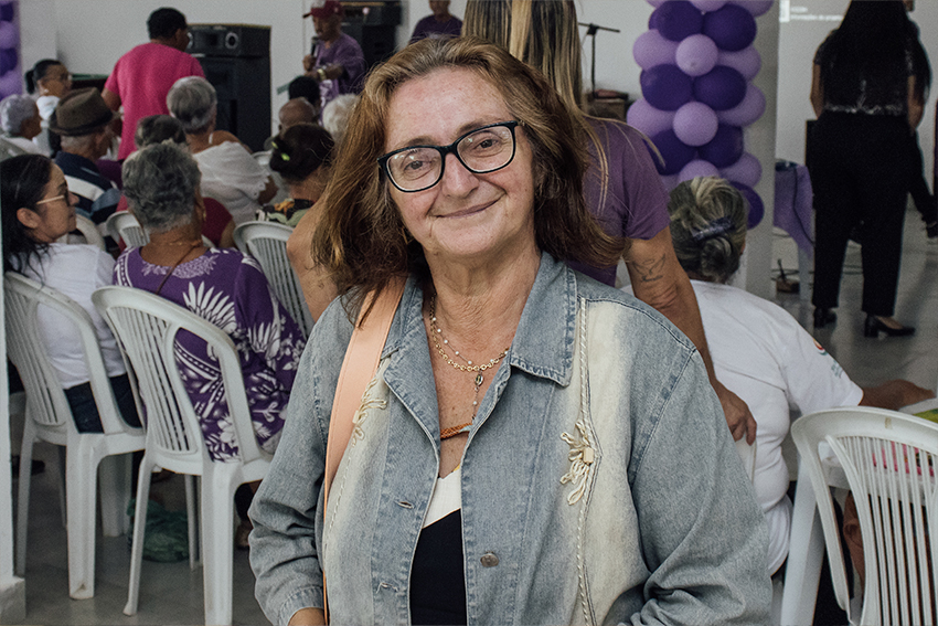 PERSONAGEM VIOLETA