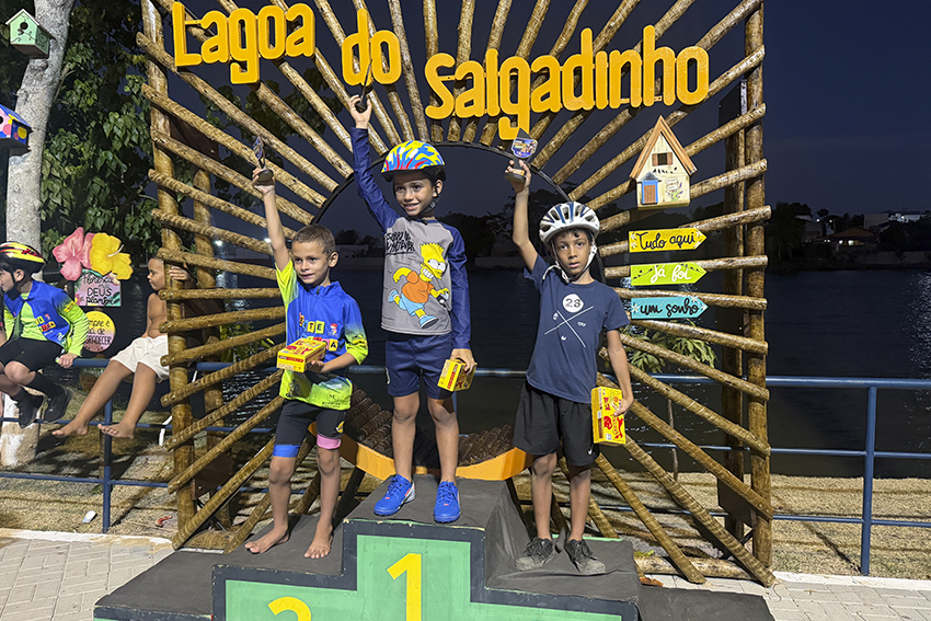 PÓDIO LAGOA DO SALGADINHO.jpg