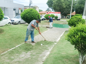 Prefeitura de São Francisco de Itabapoana inicia ação intensiva de limpeza pública em todo o município