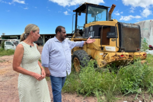 Yara Cinthia visita Secretaria de Transporte e pede empenho na recuperação da frota