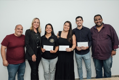 Prefeitura entrega prêmios aos vencedores do concurso “Delícias do Maracujá”