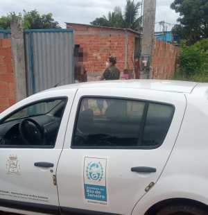 Guarda Ambiental notifica responsável por queimada em Barra do Itabapoana