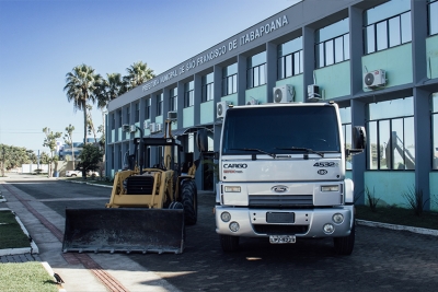 Mais três veículos recuperados para reforçar os serviços do município