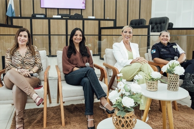 Roda de conversa na Câmara debate a violência contra a mulher
