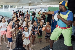 “Sábado da Família” leva diversão e cultura para Imburi
