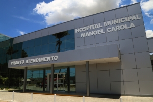 Neuropediatra com atendimento no ambulatório do Hospital Manoel Carola