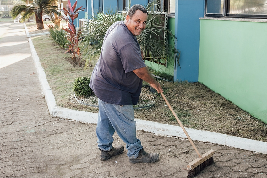 Dia do Trabalhador: Servidores de SFI representam dedicação e compromisso
