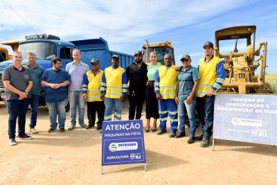Maquinário do Programa Estradas Agro RJ inicia trabalhos em Macuco e Espiador