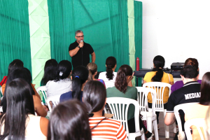 Mais de 580 professores participam de encontros de formação continuada