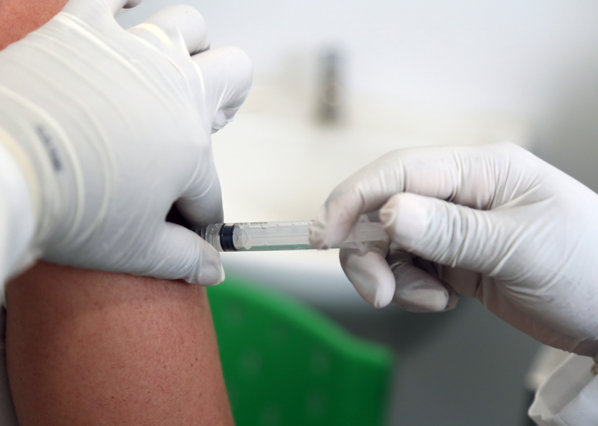 Vacina contra gripe está disponível para pessoas com deficiência e doenças crônicas