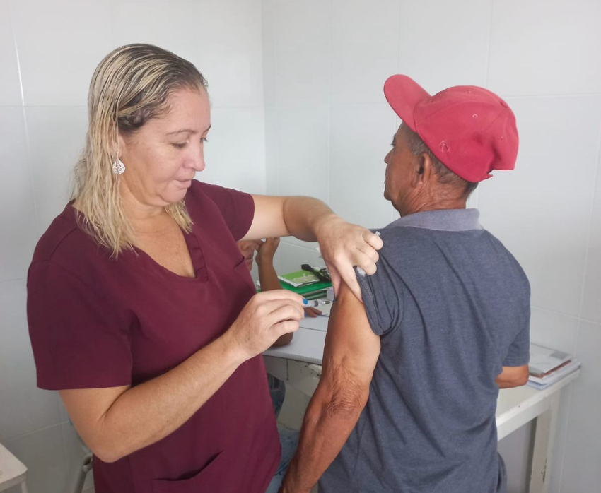 Cerca de 750 pessoas vacinadas no Dia D de vacinação contra gripe