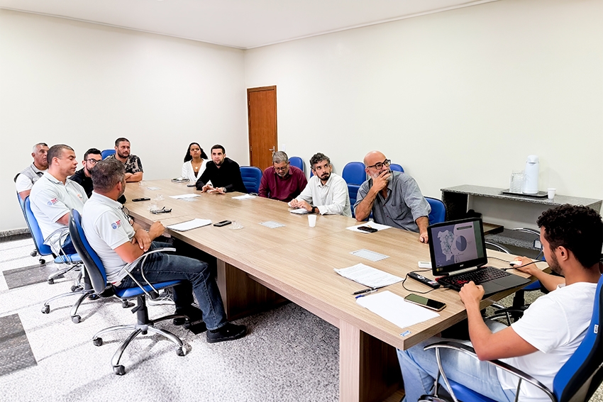 Prefeitura discute implantação de projeto de mobilidade urbana