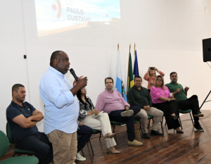 Audiência Pública no Cine Teatro esclarece Lei Paulo Gustavo a artistas do município