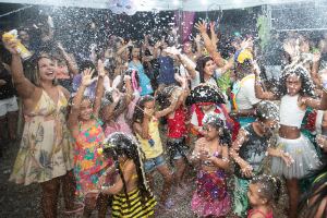Mais de mil pessoas curtiram as matinês de Carnaval