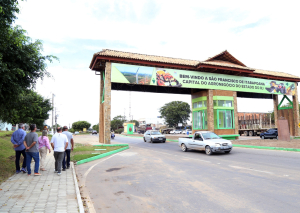Prefeitura inicia intervenções no portal de entrada da cidade