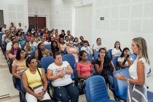 Prefeita participa de reunião com mães atípicas para tratar de demandas do Centro de Terapias Especiais