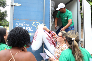 SFI distribui ajuda humanitária na Ilha dos Mineiros