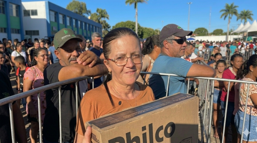 Rosimara celebra prêmio inesperado na Festa do Trabalhador em SFI