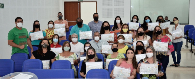 Prefeitura entrega certificados de curso realizado em parceria com a UFRJ