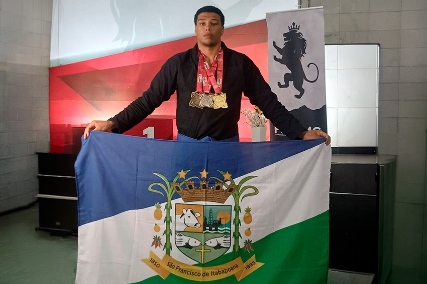 Atleta de SFI conquista medalhas de ouro, prata e bronze em Minas Gerais
