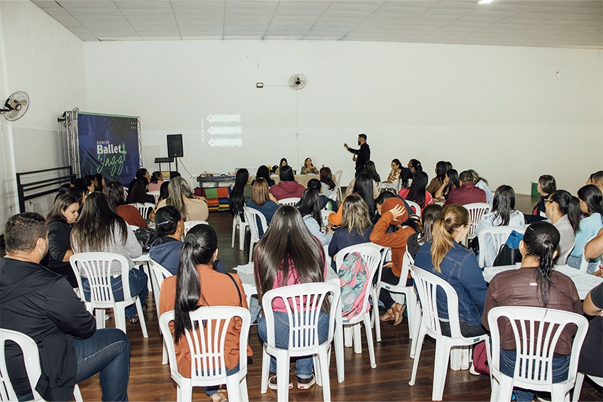 SMECT realiza Formação Continuada para mediadores, agentes e profissionais de apoio escolar