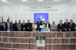 Prefeita Francimara e o marido, o ex-prefeito Frederico, homenageados na Câmara Municipal