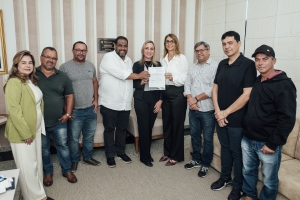 Prefeita empossa secretária de Trabalho e Desenvolvimento Humano