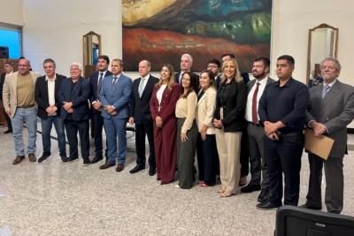 Prefeita participa de reunião da Ompetro em defesa dos royalties do petróleo