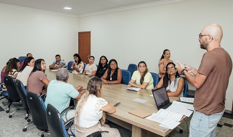 Conselho de Alimentação Escolar elege presidência para iniciar visitas às escolas