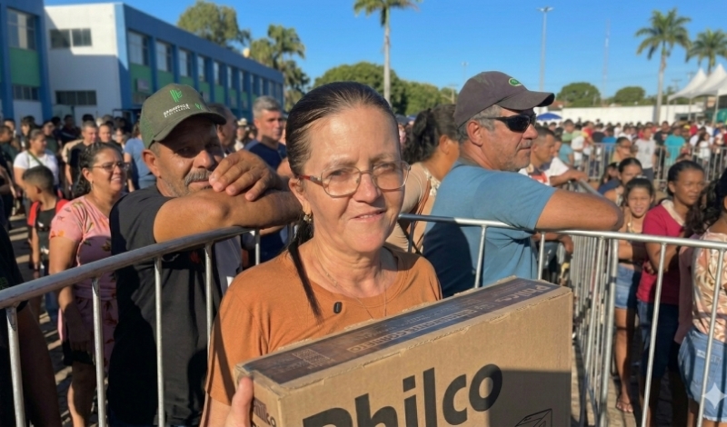 Rosimara celebra prêmio inesperado na Festa do Trabalhador em SFI