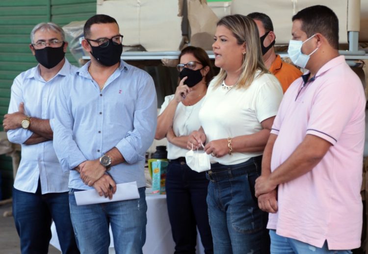 Reuniao de Francimara com gestores Wagner Fraga ASCOM SFI 3 e1612376449758 750x518