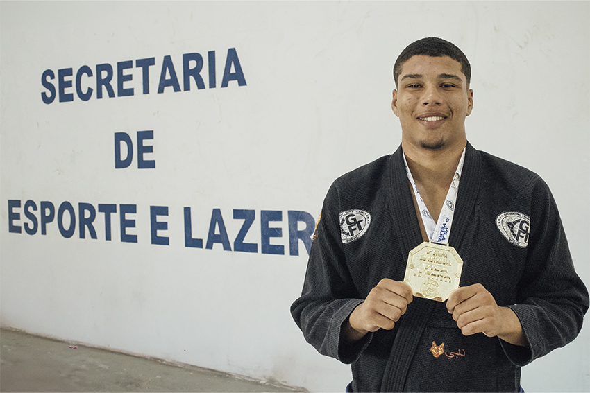 CAPA LUTADOR