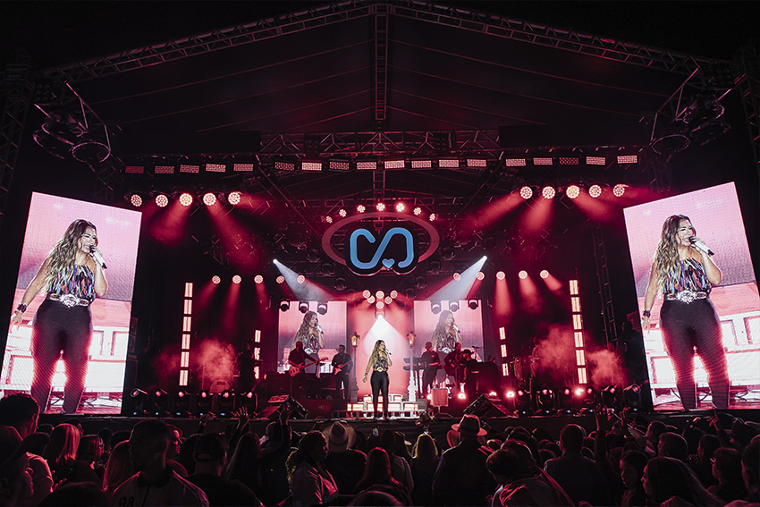 CAPA SHOW SIMONE MENDES