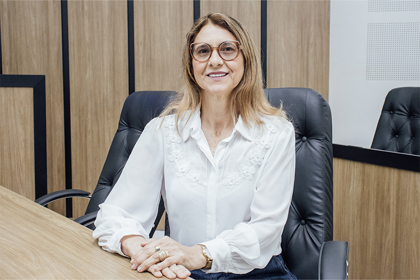 CLAUDINEIA 2