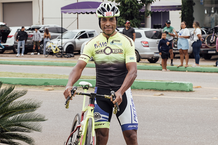 PERSONAGEM ADRIANO