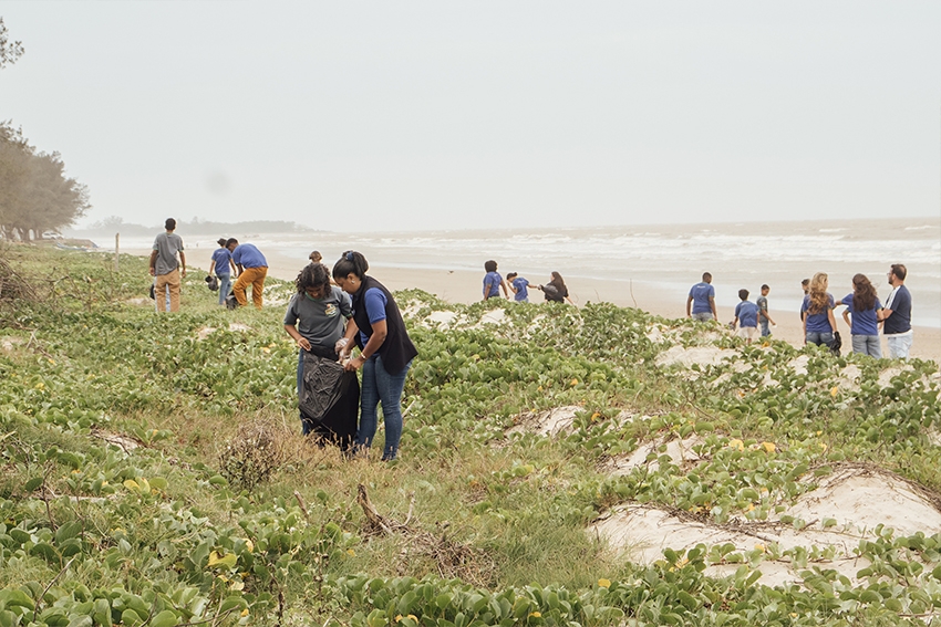 LIMPEZA PRAIA GUAXINDIBA 01
