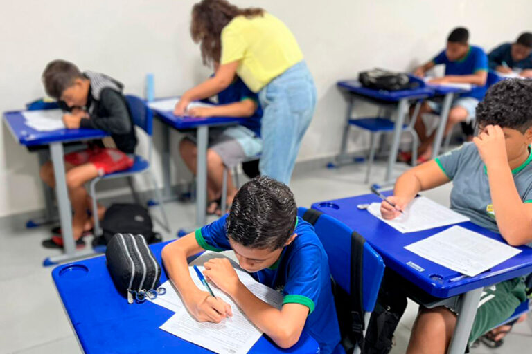 Mais de 2 mil alunos participarão da 21ª OBMEP nesta terça-feira (09/06)