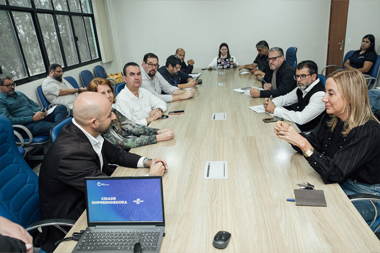 Equipe do Sebrae apresenta agenda de alinhamentos do programa “Cidade Empreendedora”