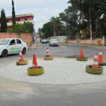 Ruas do Centro recebem rotatórias para facilitar o trânsito, inclusive de caminhões