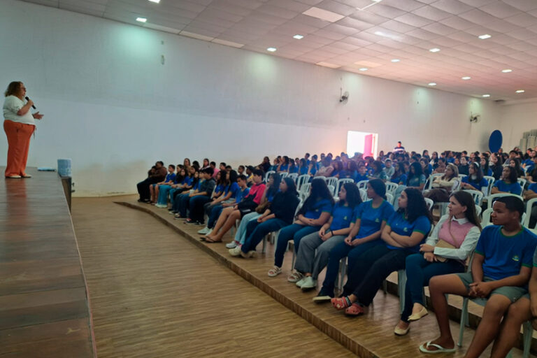 SMECT e Sebrae promovem palestra sobre empreendedorismo para alunos da Rede Municipal