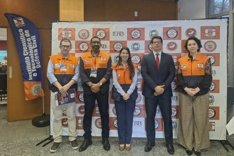 Representantes de SFI participam de seminário sobre atuação em desastres socioambientais