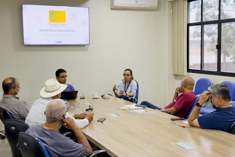 Prefeitura recebe representantes do IBGE para reunião sobre o Censo Agro 2027